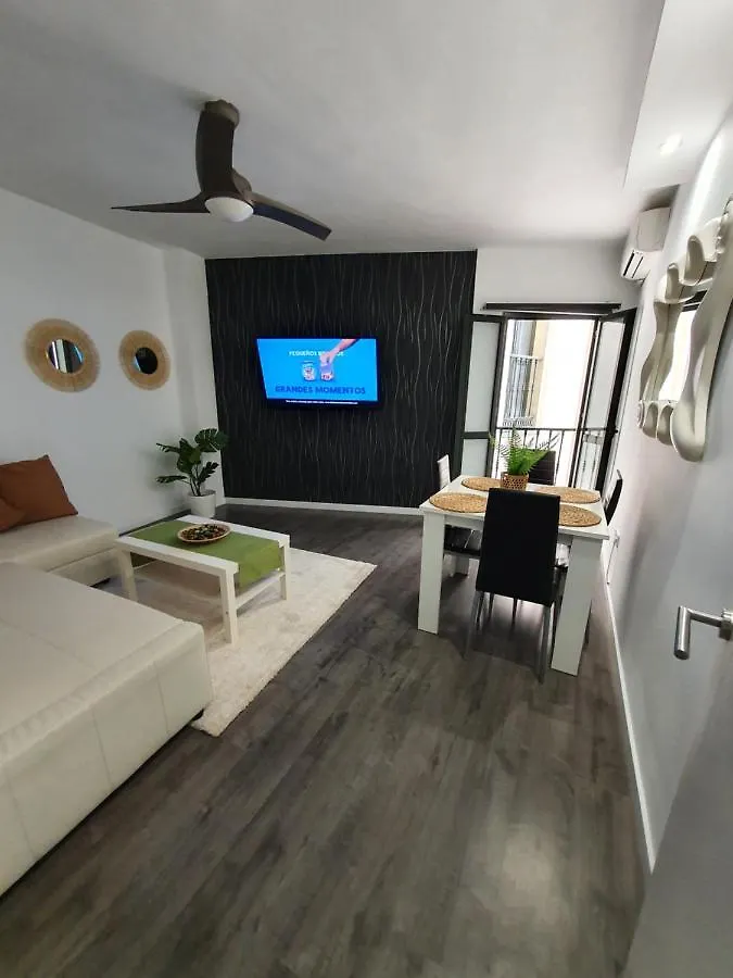 Apartment Tribuna Deluxe Malaga