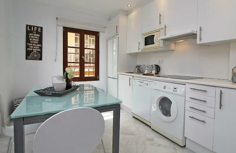 Apartment Tribuna Deluxe Malaga Spain