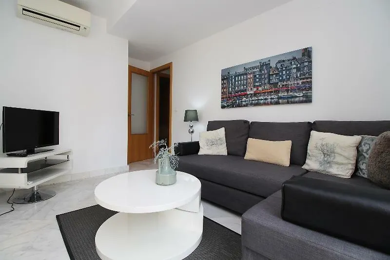 Tribuna Deluxe Malaga Apartment