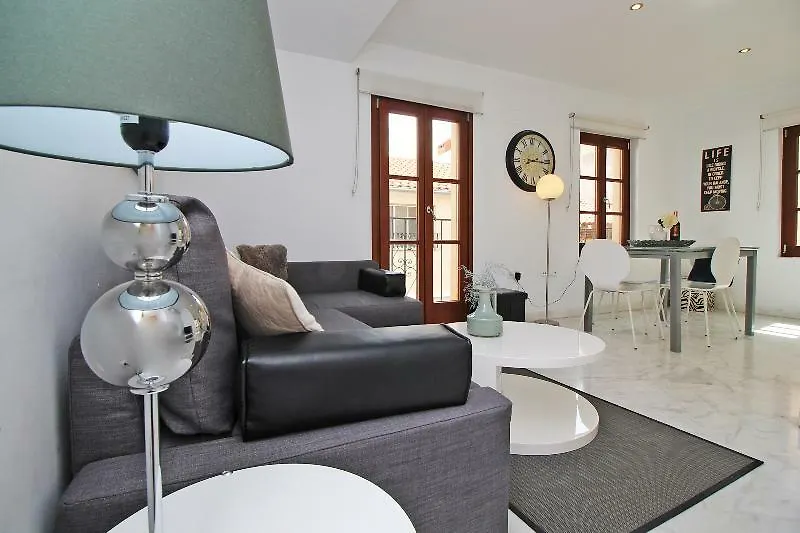 Apartment Tribuna Deluxe Malaga