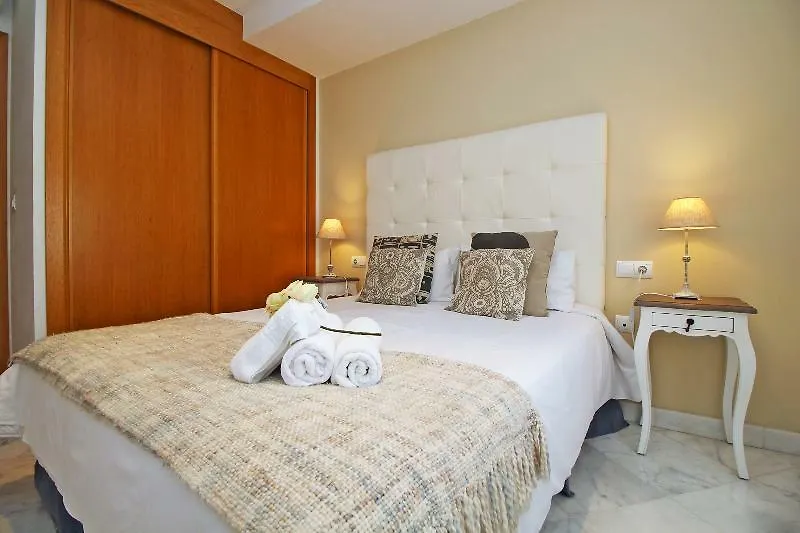 Tribuna Deluxe Malaga Apartment